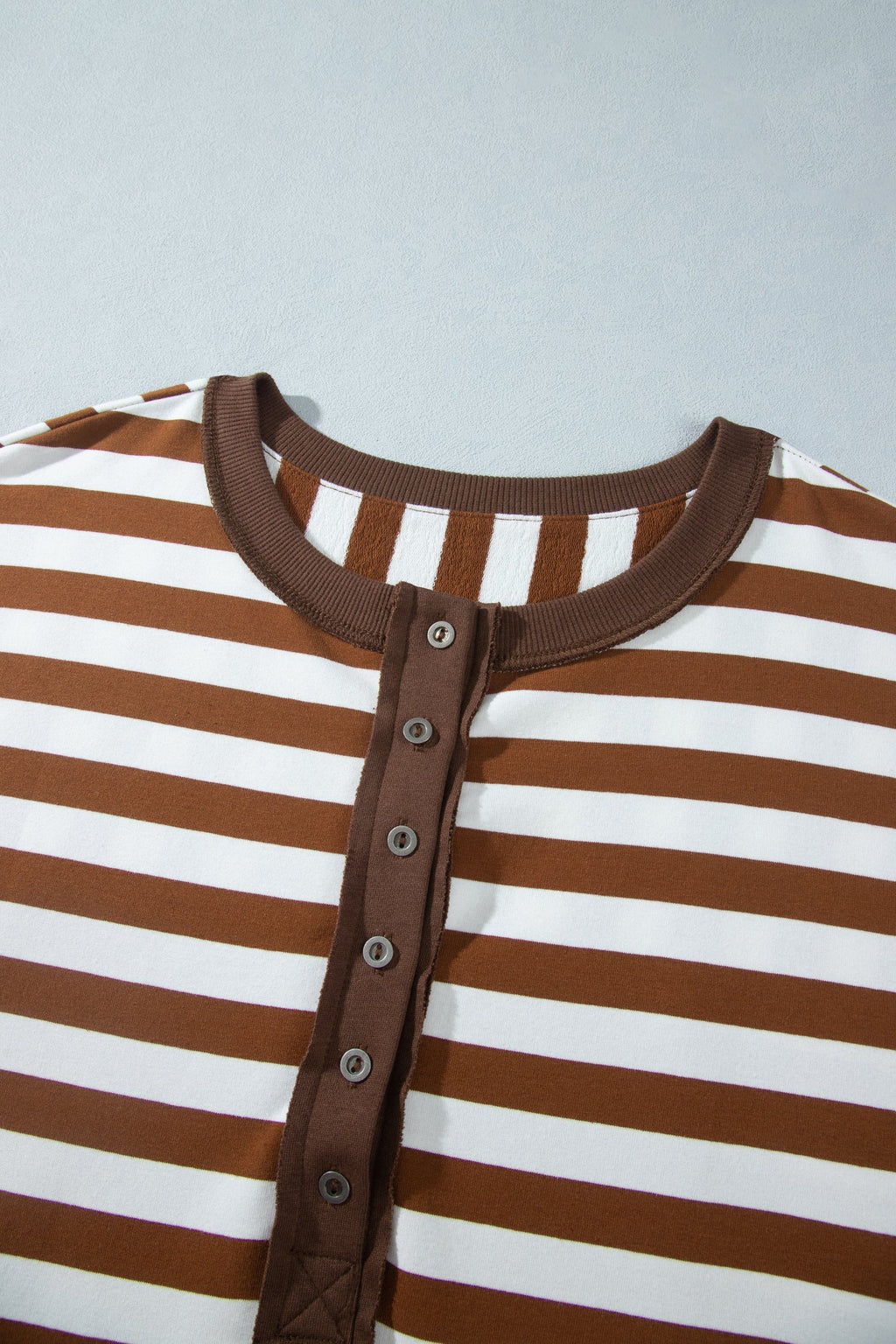 Plus Size Stripe Colorblock Exposed Seam Sweatshirt