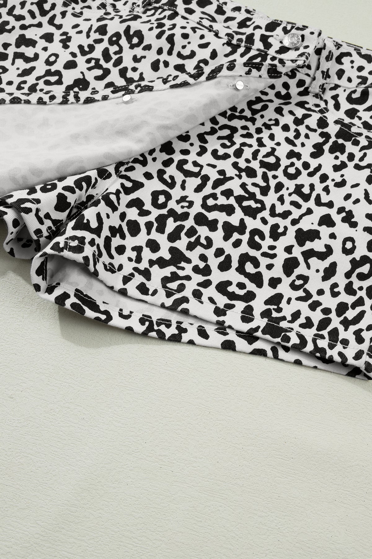 Black Leopard Print Button Overlap Denim Shorts